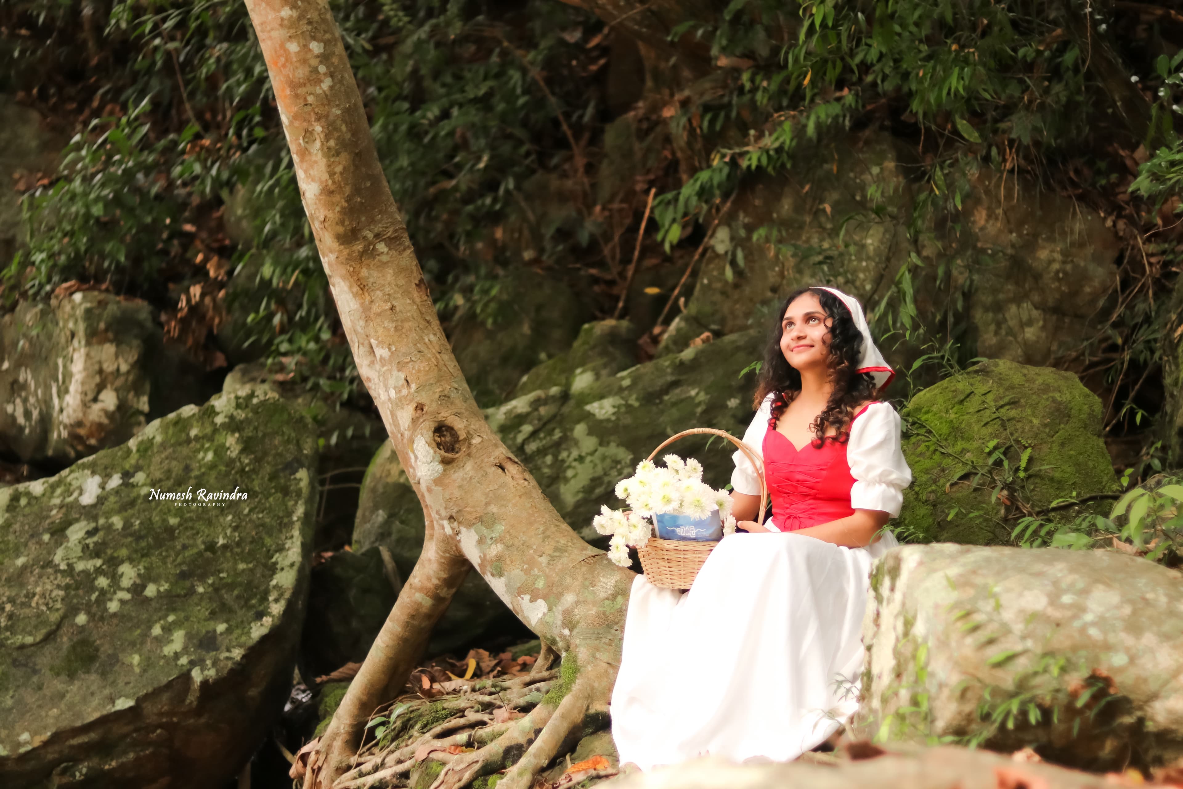 Anu Karunathilaka - Photo 5