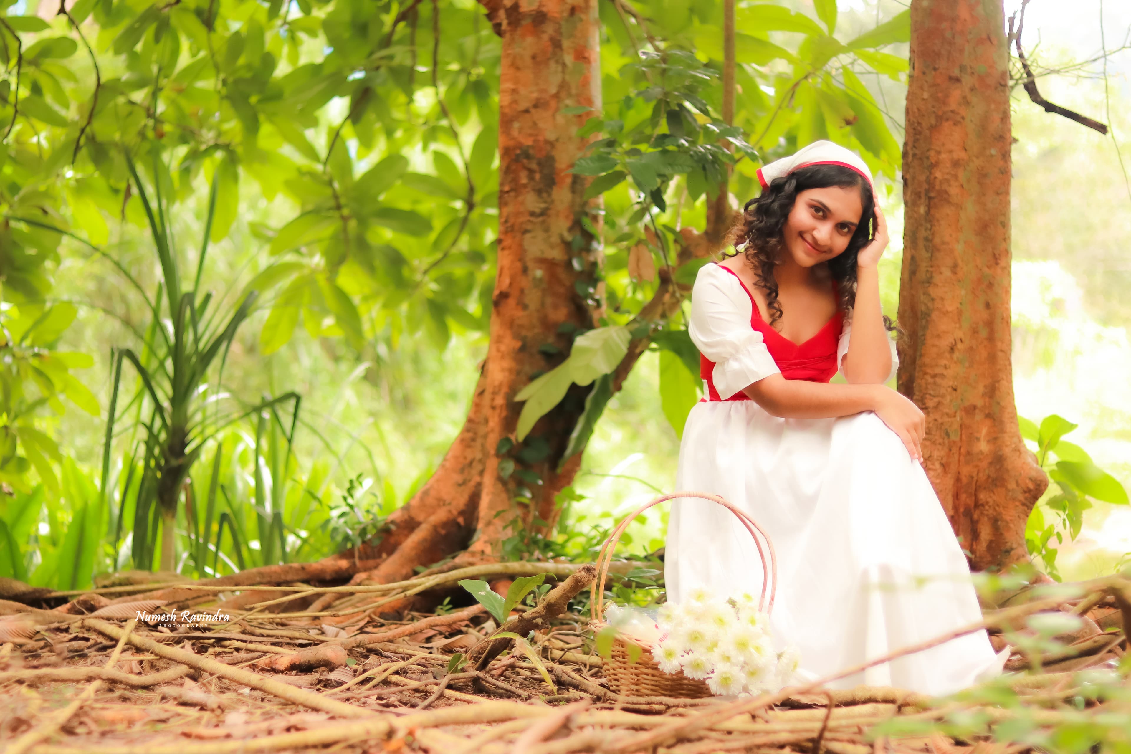 Anu Karunathilaka - Photo 12