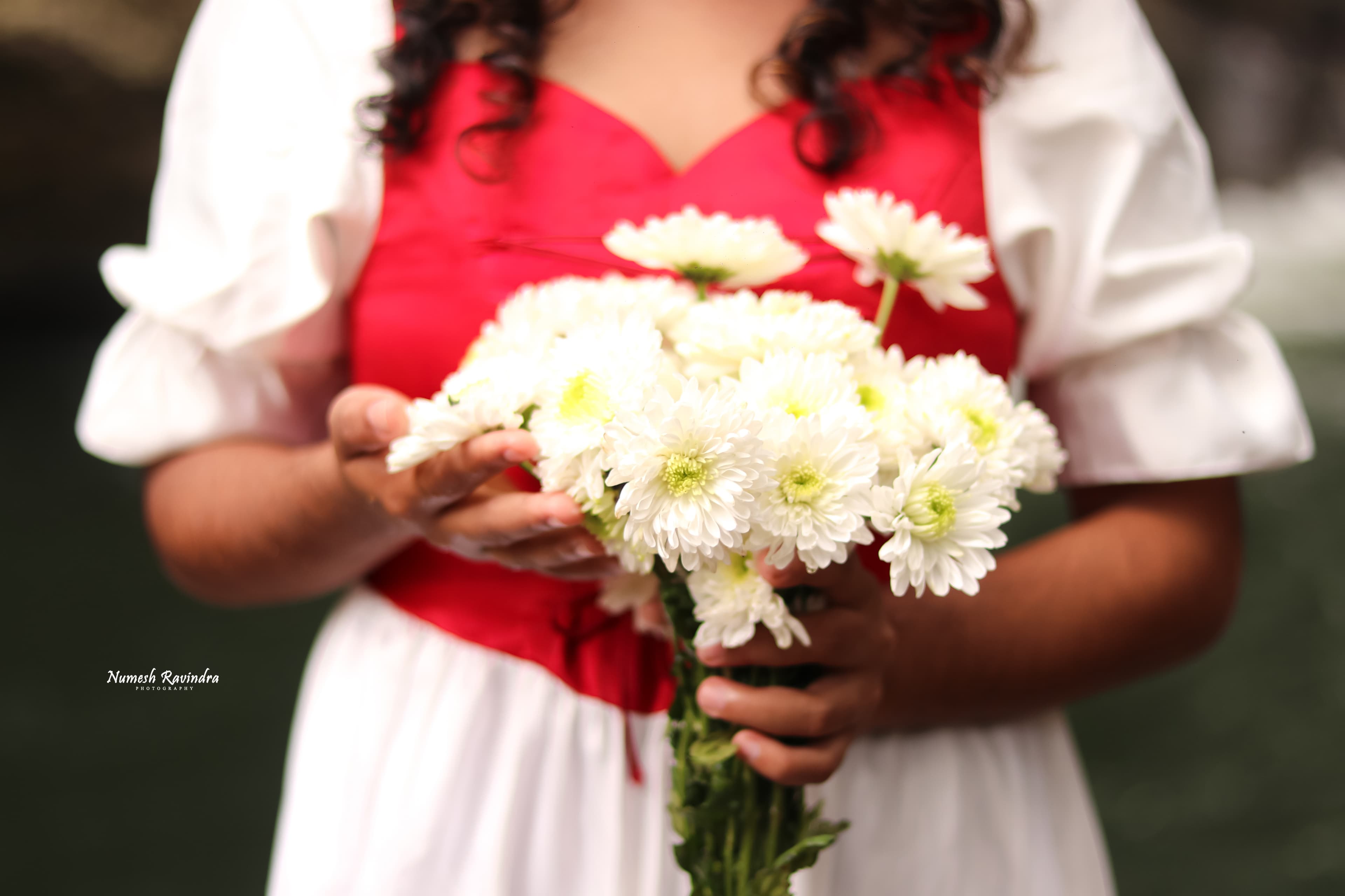 Anu Karunathilaka - Photo 14