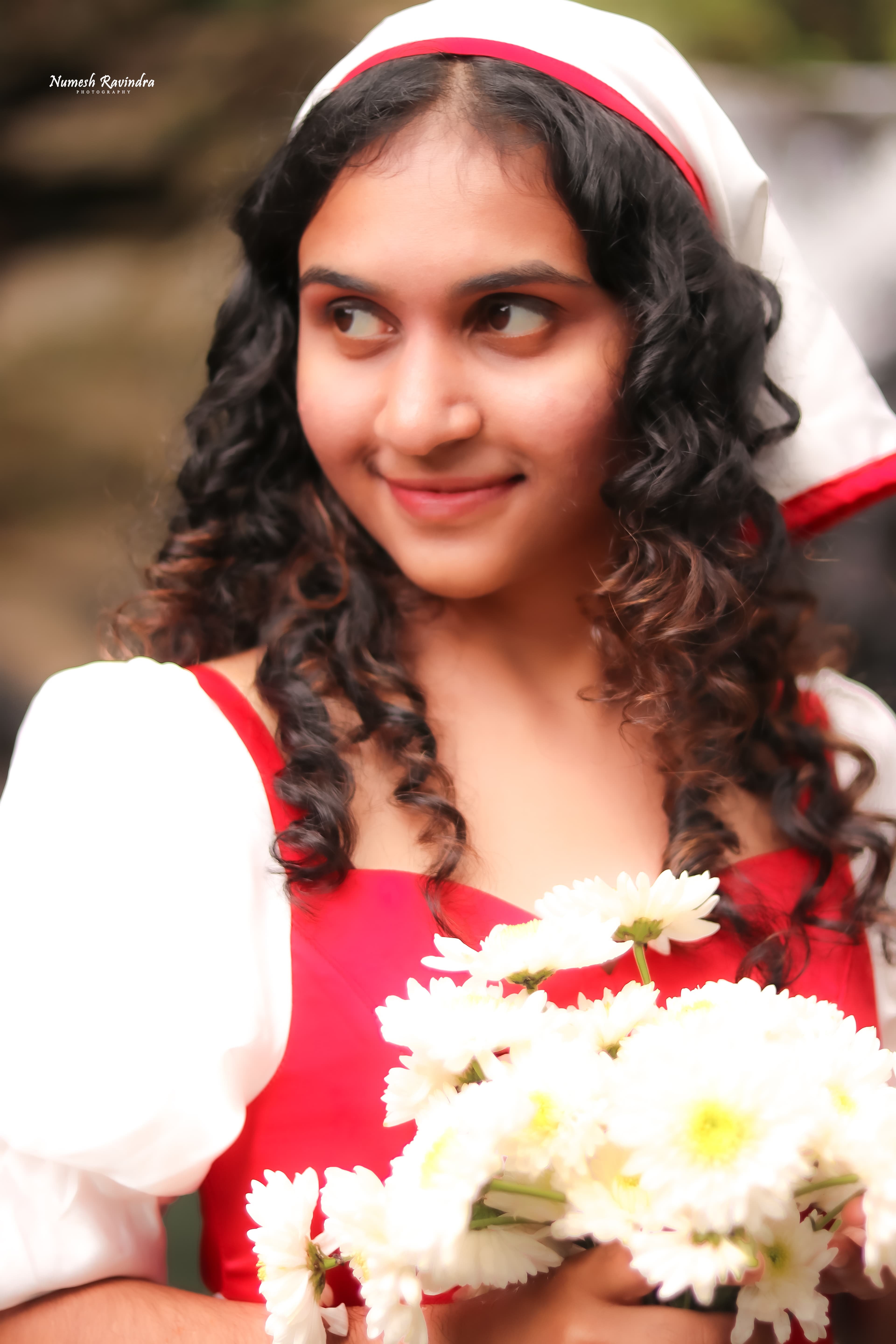 Anu Karunathilaka - Photo 15