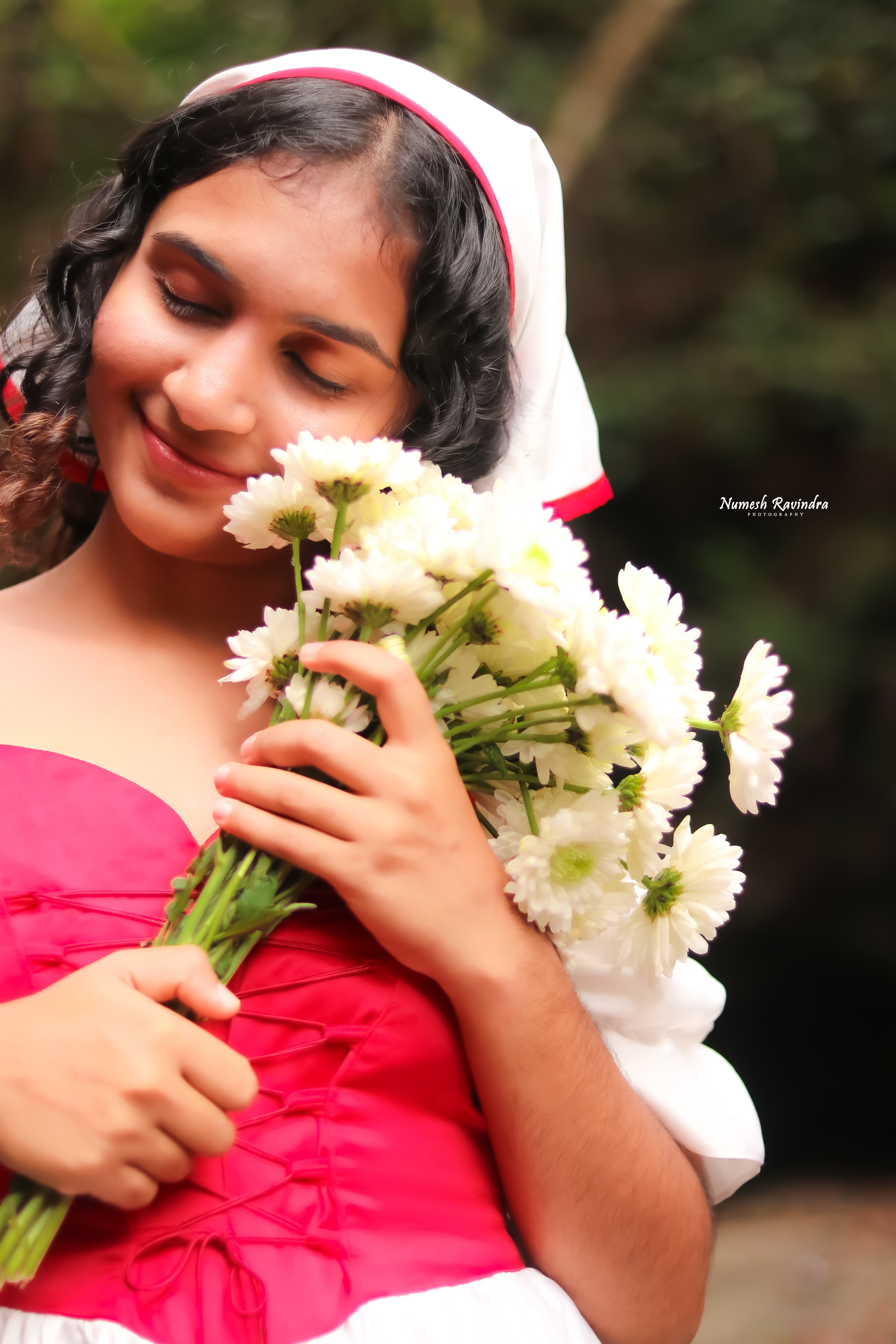 Anu Karunathilaka - Photo 21